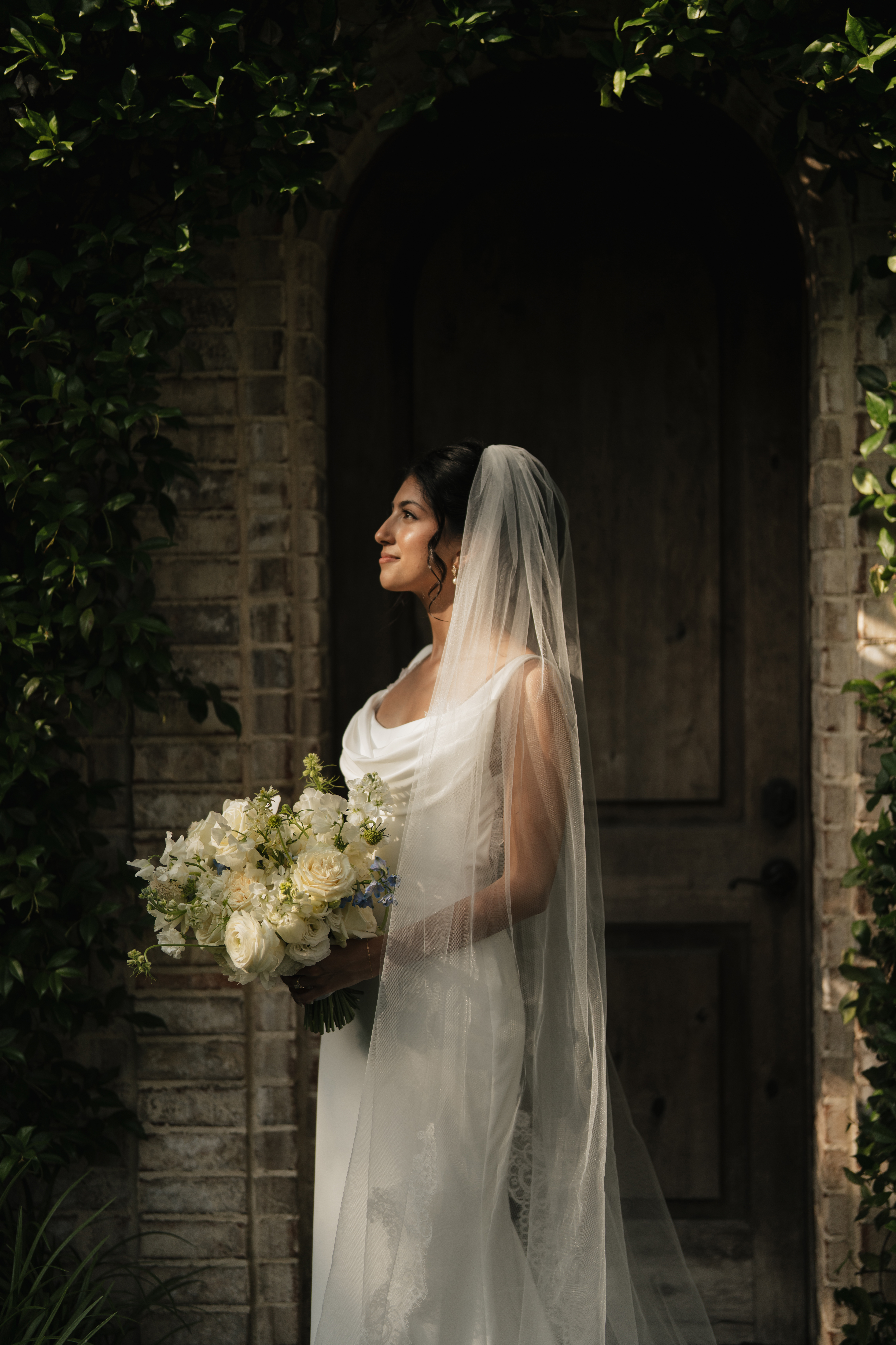 Bride portrait in North Carolina wedding venue – Raleigh wedding photographer Victoria Klibson